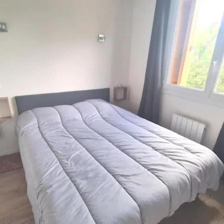 Sunny And Renovated Flat In Secure Residence Ла-Гарен-Коломб Экстерьер фото